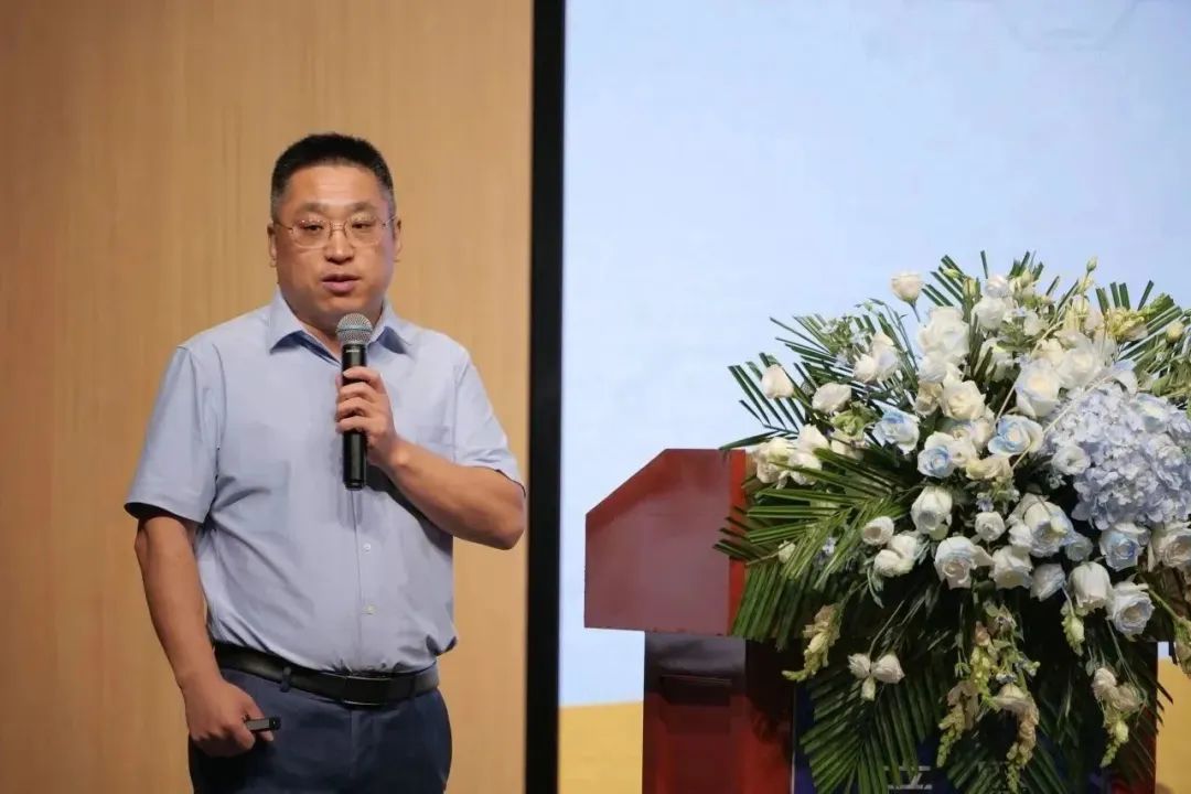 新能源 新动力 新未来|99499威尼斯股份“动力与能源工业集群”圆桌座谈会顺遂召开