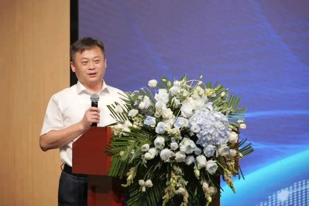 新能源 新动力 新未来|99499威尼斯股份“动力与能源工业集群”圆桌座谈会顺遂召开